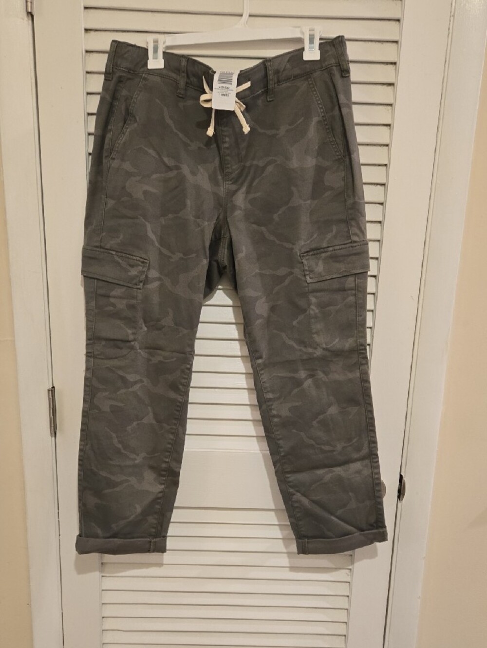NWT Torrid Camo Drawstring Weekend Straight Cargo Pant sz 1 Short - Picture 4 of 7